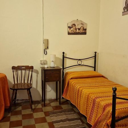 B&B Il Vecchio Messina Trapani Bagian luar foto